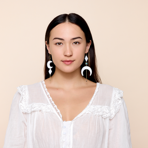 Aurora Earrings in Blanc